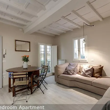 Charlie'S Apartments By Mamo Florence-3